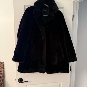 Fabulous Furs Women's Luxurious Black Faux Fur Jacket